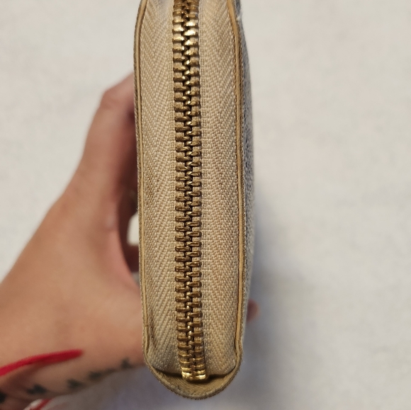 Lv zippy arzu Sold! - Picture 5 of 11